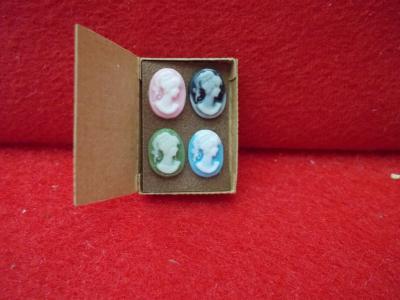 box with cameos